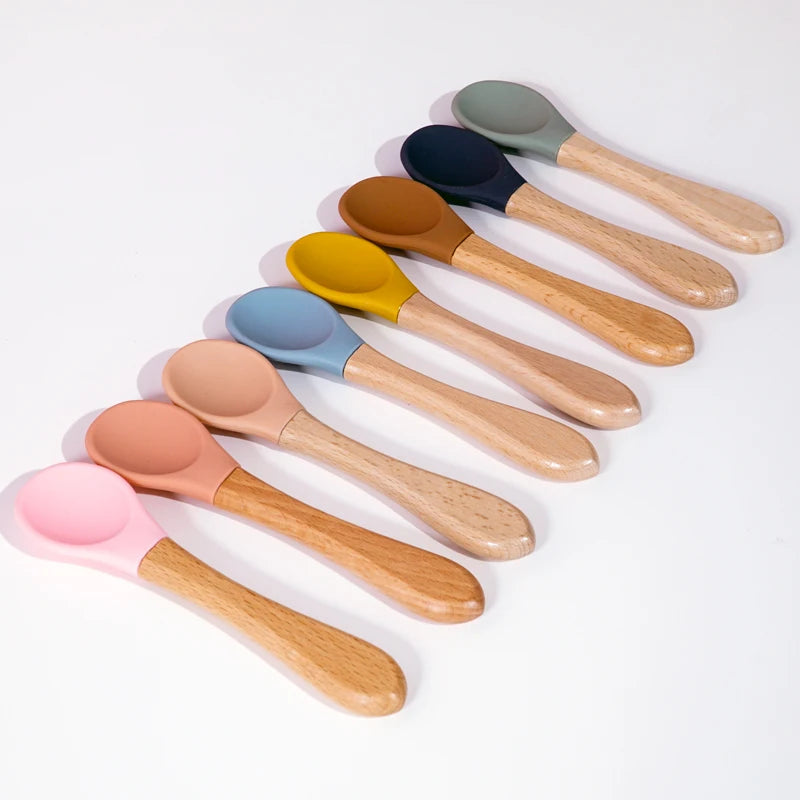 Cuillère en silicone avec manche en bois pour bébé